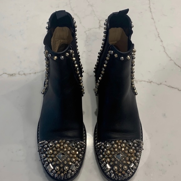 😍😍💯% Authentic Christian Louboutin Boots 😍😍 - Picture 5 of 10
